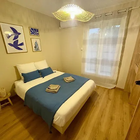 Bignone Piscine Sans Vis A Vis