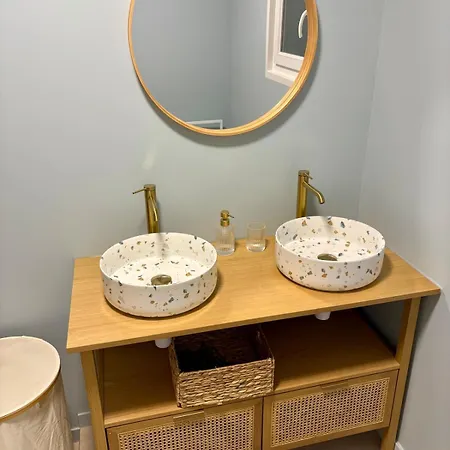 Bignone Piscine Sans Vis A Vis Sérignan