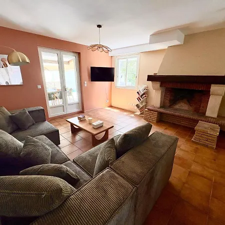 Bignone Piscine Sans Vis A Vis 빌라 Sérignan