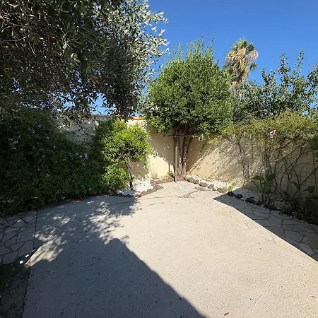 Bignone Piscine Sans Vis A Vis ヴィラ