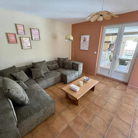 ヴィラ Bignone Piscine Sans Vis A Vis *